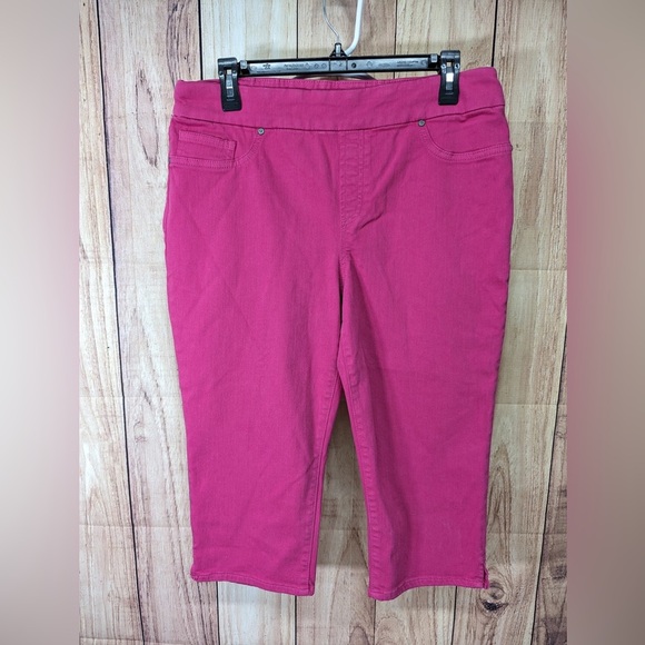 Chico's Pants - Chico’s Jegging capri bright pink size 10 polyester blend